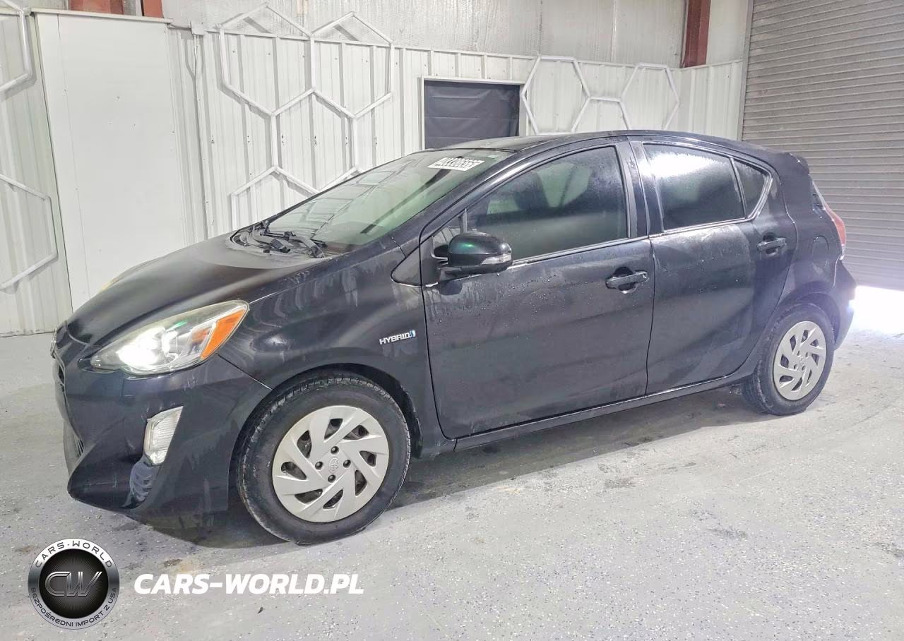 2016 Toyota Prius C Two