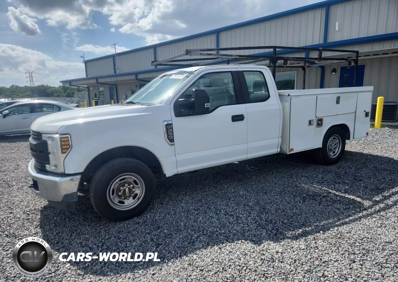 2018 Ford F250 Super Duty Utility - Service Truck
