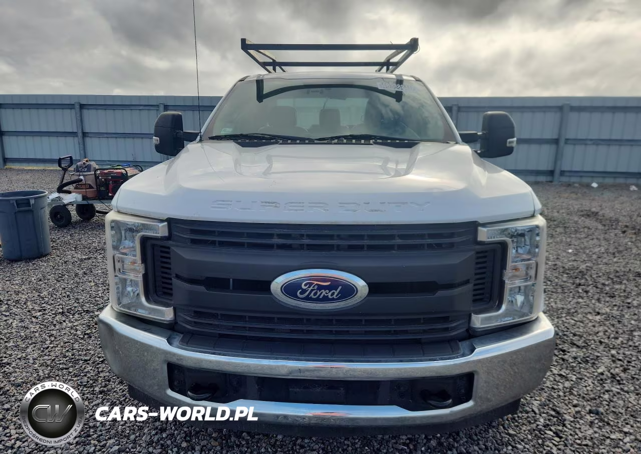 2018 Ford F250 Super Duty Utility - Service Truck VIN:1FT7X2A64JEB47659 - 5