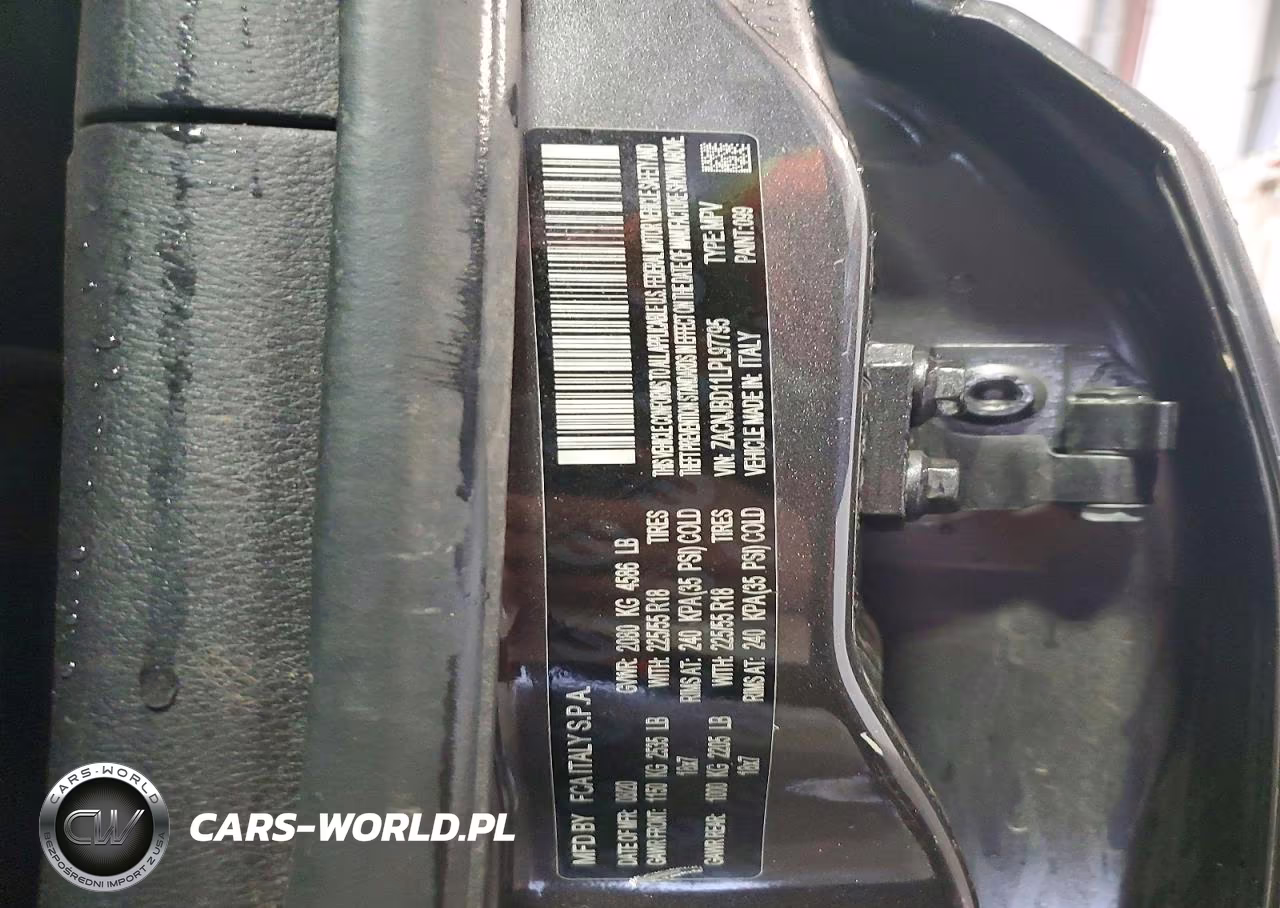 2020 Jeep Renegade Limited VIN:ZACNJBD11LPL97795 - 13