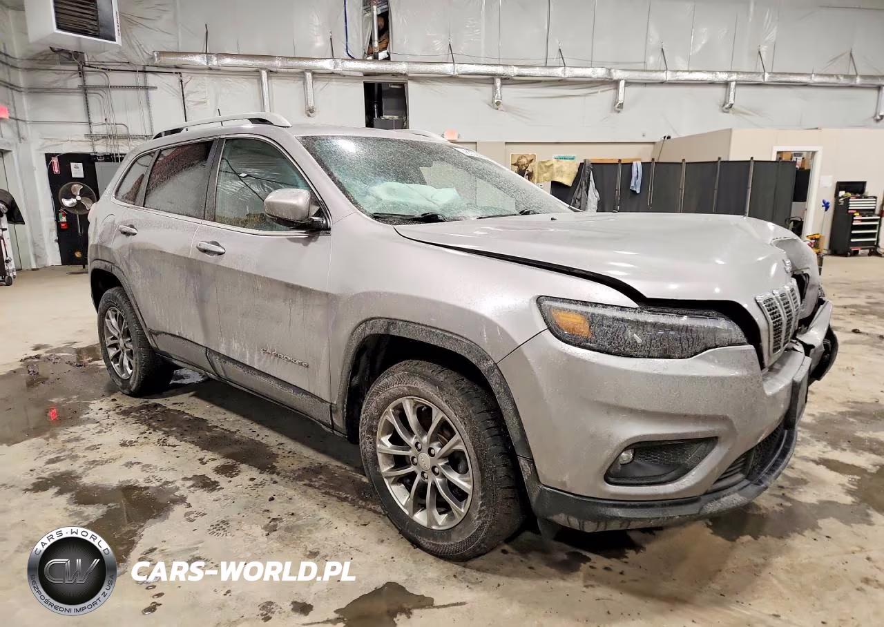 2019 Jeep Cherokee Latitude Plus VIN:1C4PJMLB0KD451876 - 4