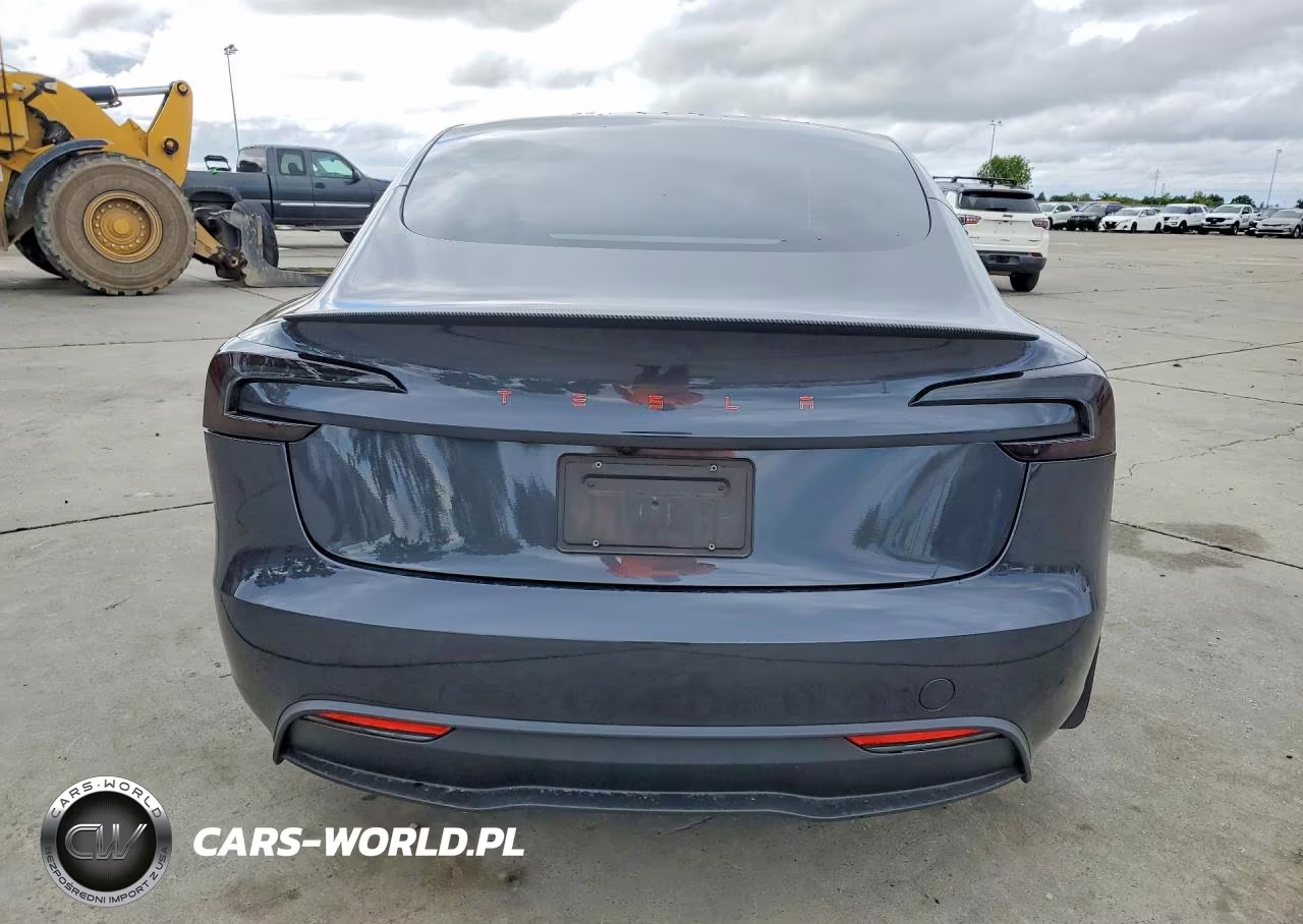 2024 Tesla Model 3 VIN:5YJ3E1EAXRF783610 - 6