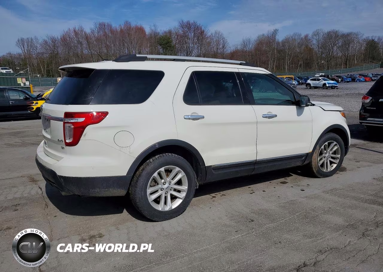 2012 Ford Explorer Xlt VIN:1FMHK7D81CGA89705 - 3