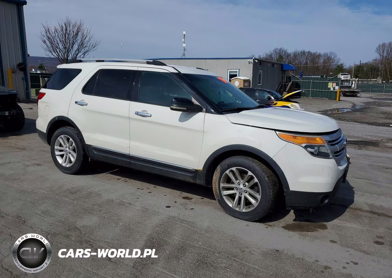 2012 Ford Explorer Xlt VIN:1FMHK7D81CGA89705 - 4