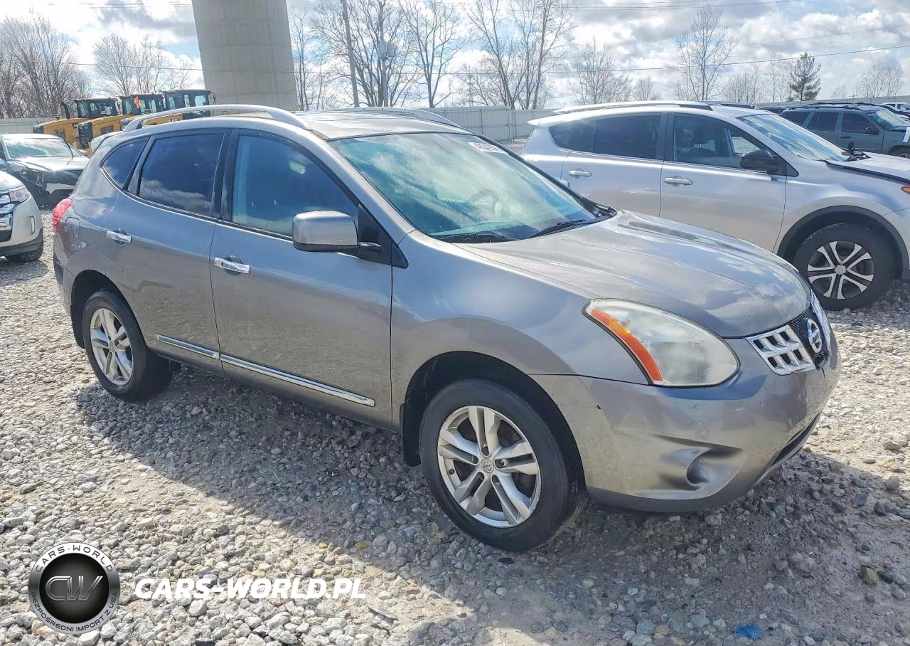 2013 Nissan Rogue S VIN:JN8AS5MT1DW500384 - 4