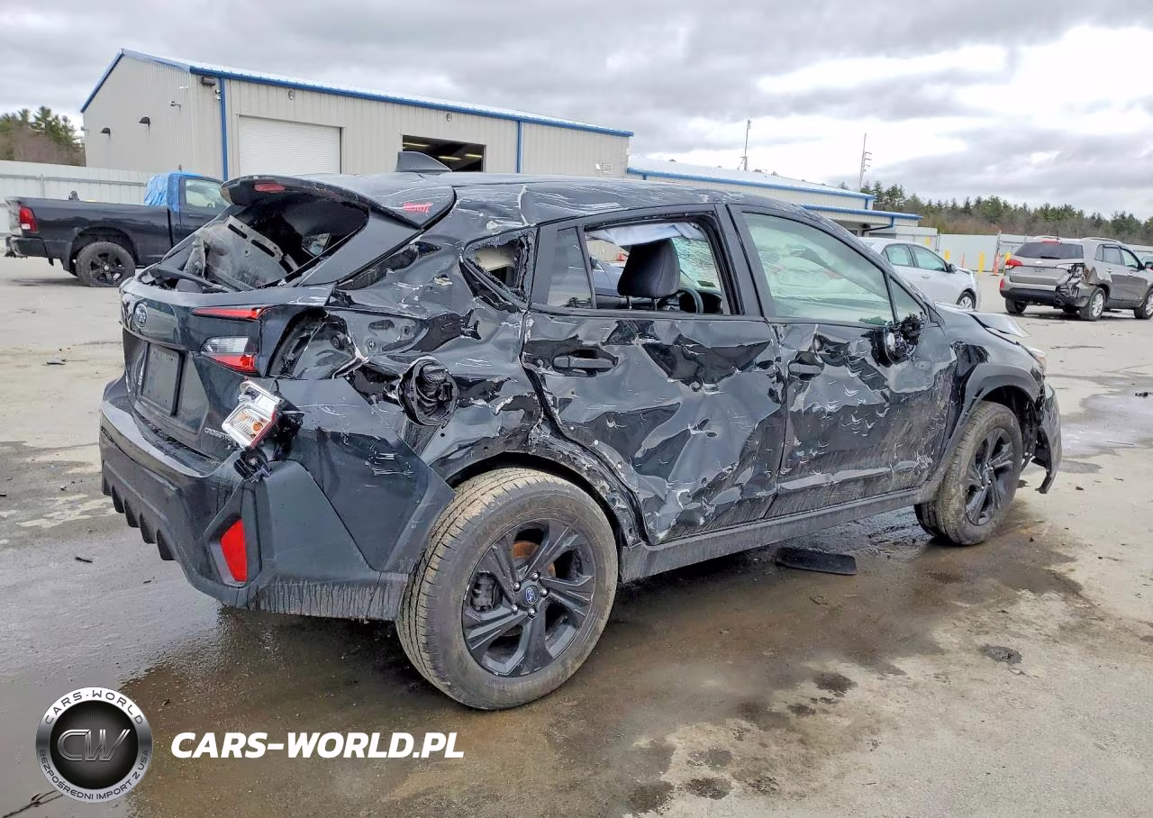 2024 Subaru Crosstrek VIN:JF2GUABC3R8344311 - 3
