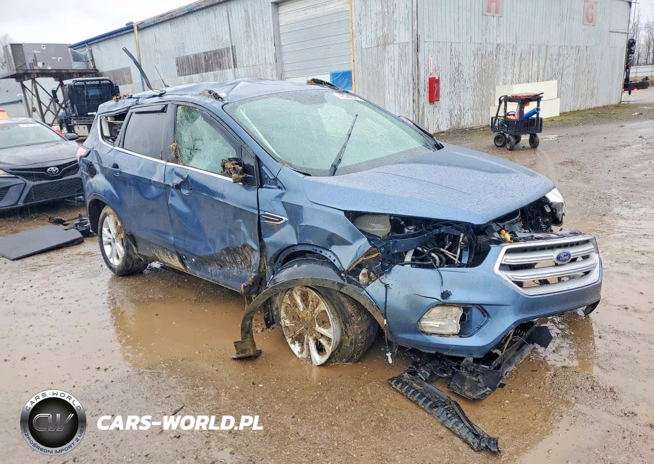2018 Ford Escape Se VIN:1FMCU9GD8JUB51222 - 4