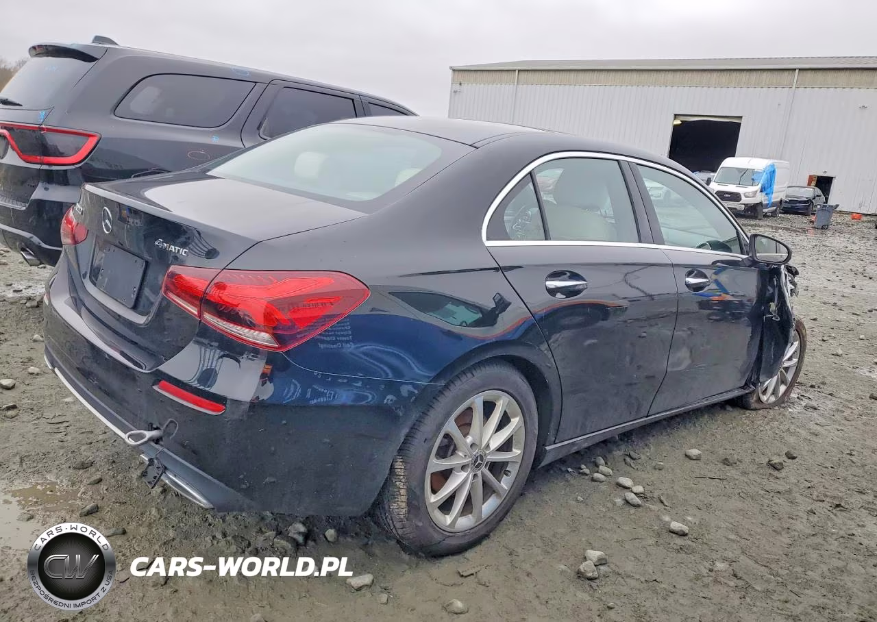 2021 Mercedes-Benz A 220 4Matic VIN:W1K3G4FB9MJ291595 - 3