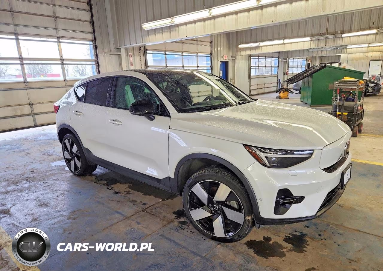 2023 Volvo C40 Recharge Ultimate VIN:YV4ED3GM4P2055695 - 4