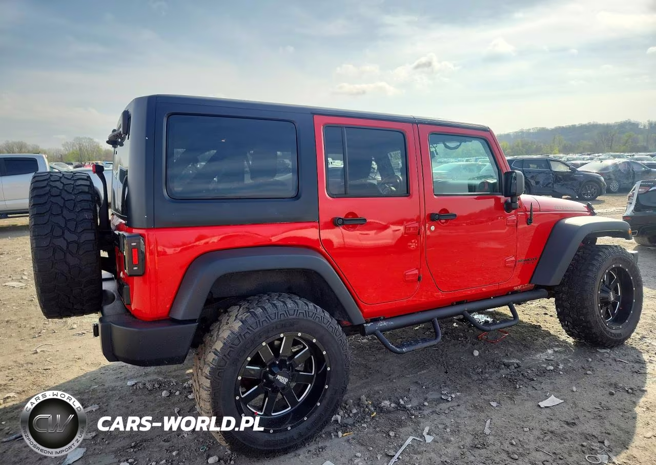2015 Jeep Wrangler Unlimited Rubicon VIN:1C4BJWFG6FL567754 - 3