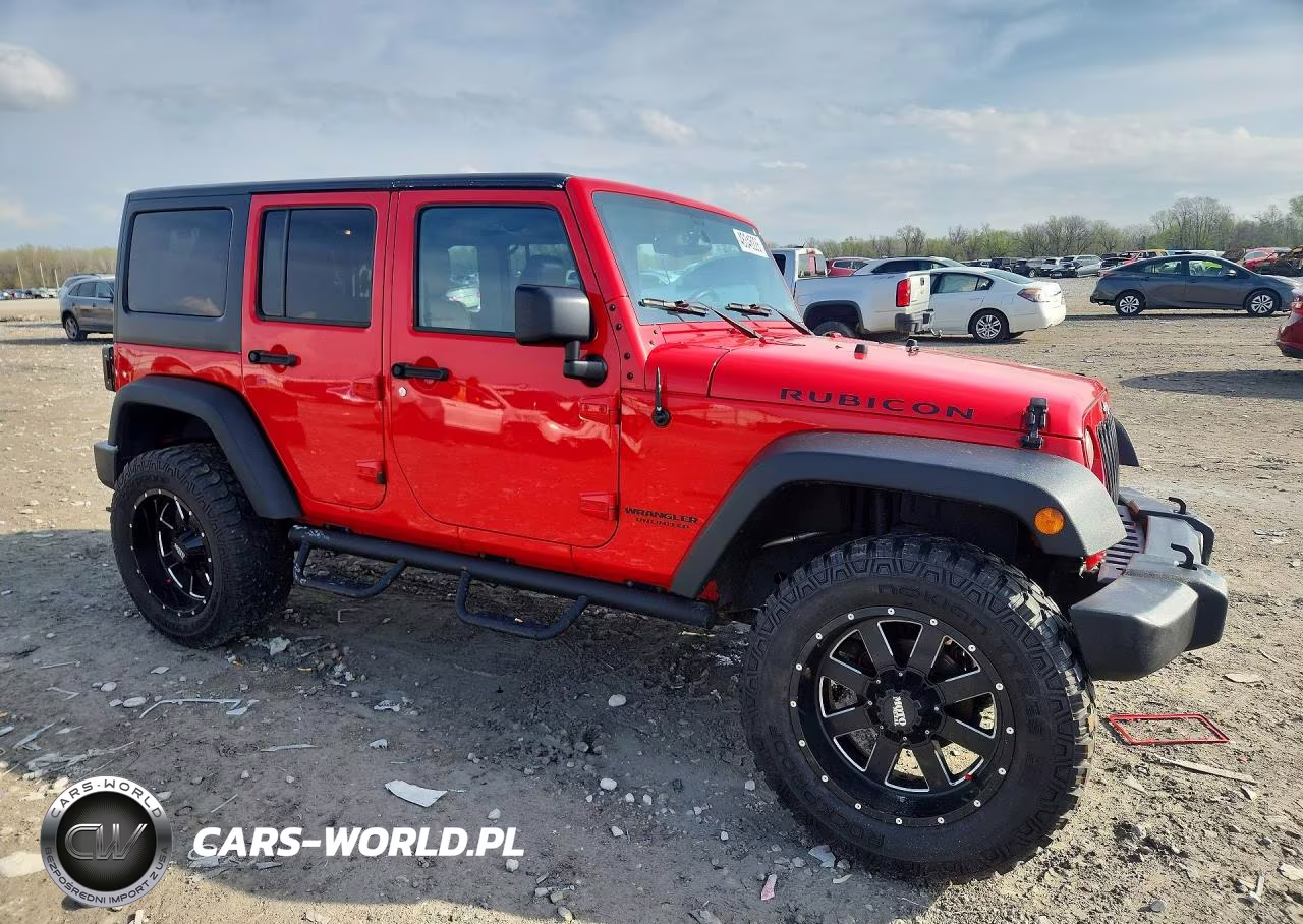 2015 Jeep Wrangler Unlimited Rubicon VIN:1C4BJWFG6FL567754 - 4
