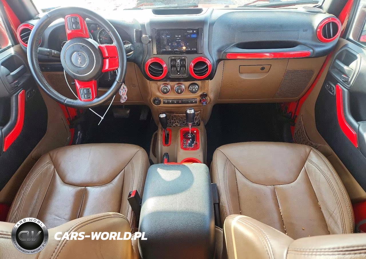 2015 Jeep Wrangler Unlimited Rubicon VIN:1C4BJWFG6FL567754 - 8