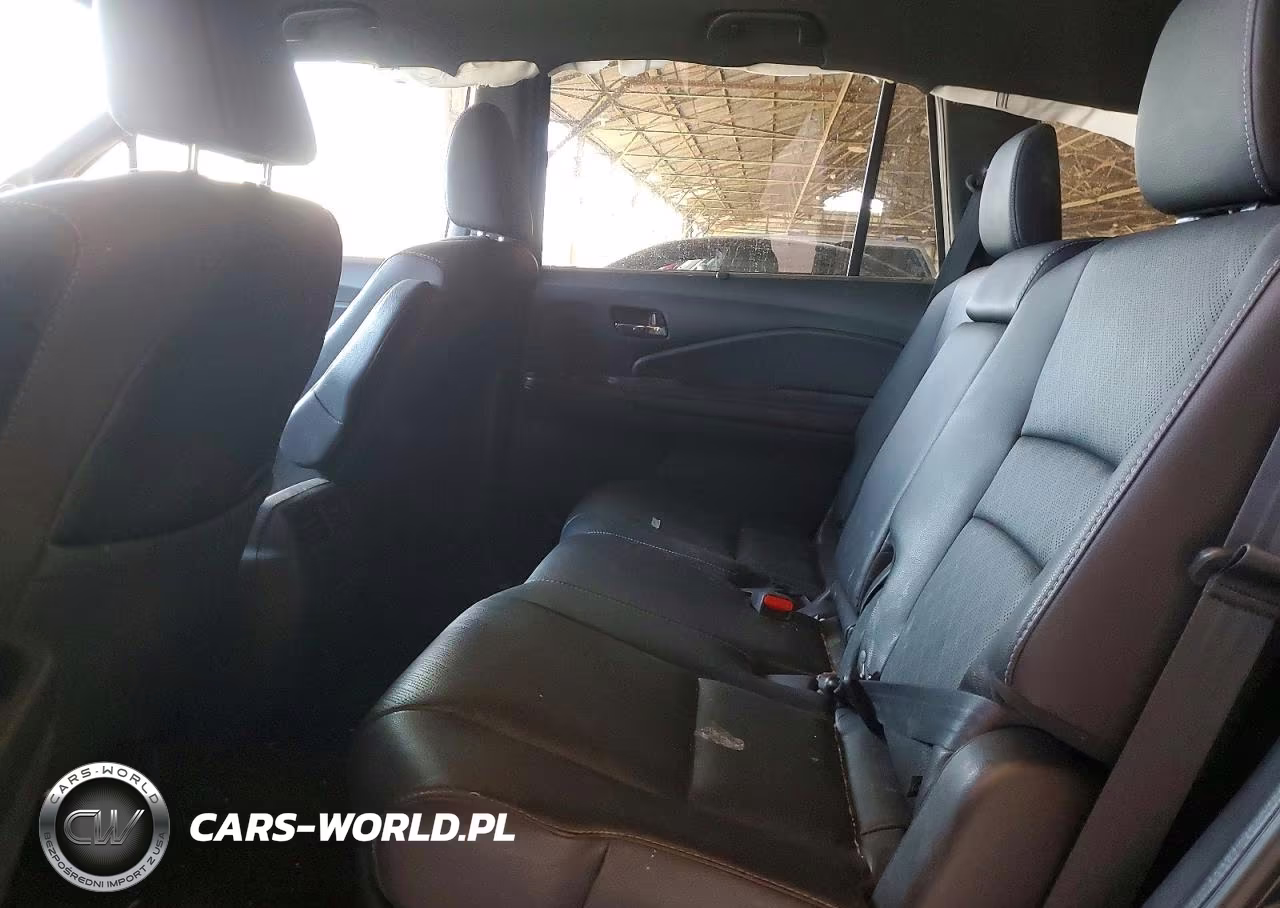 2021 Honda Passport Elite VIN:5FNYF8H0XMB028044 - 10