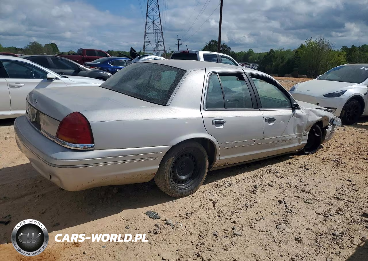 2000 Ford Crown Victoria Police Interceptor VIN:2FAFP71W1YX101634 - 3