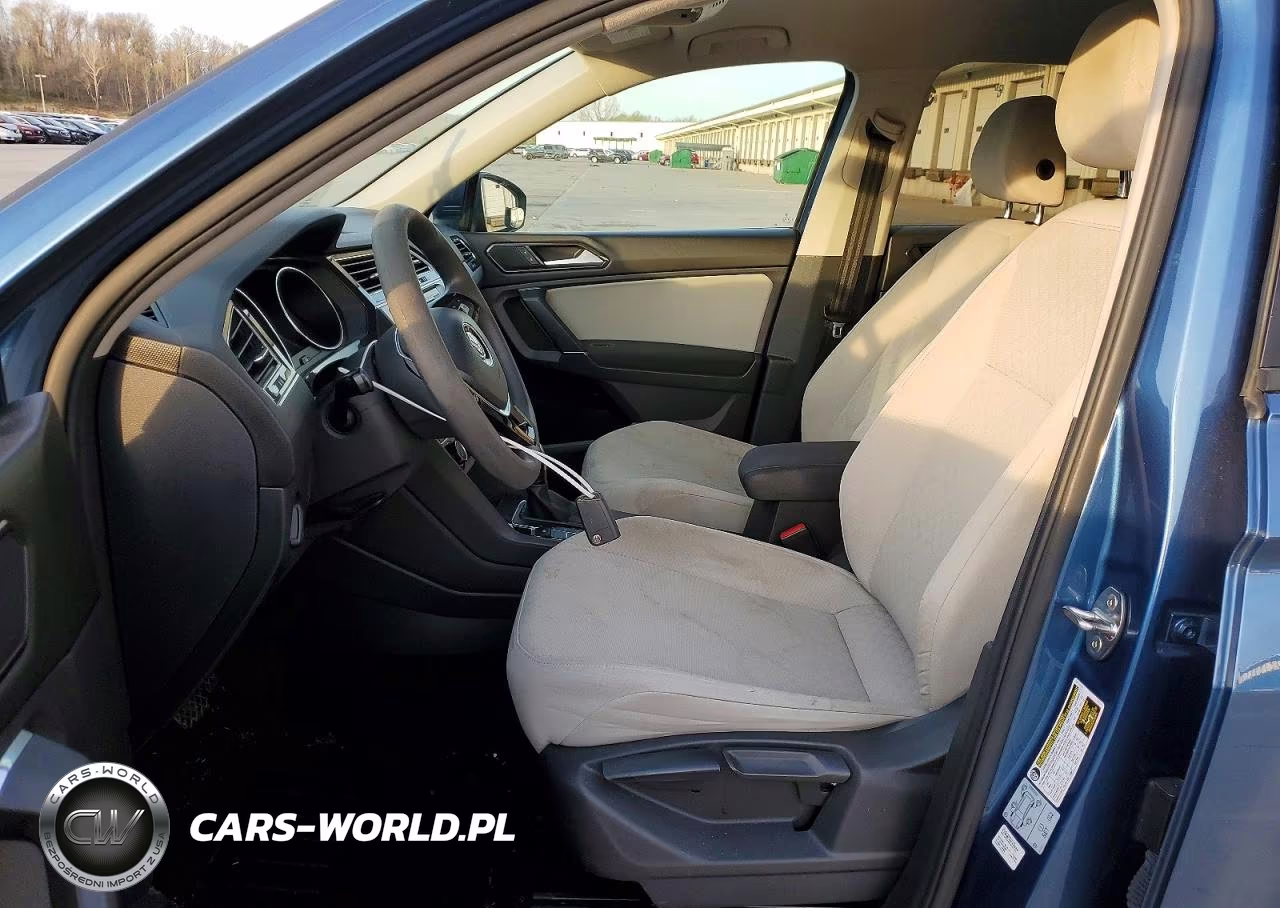 2018 Volkswagen Tiguan S VIN:3VV1B7AX8JM120535 - 7