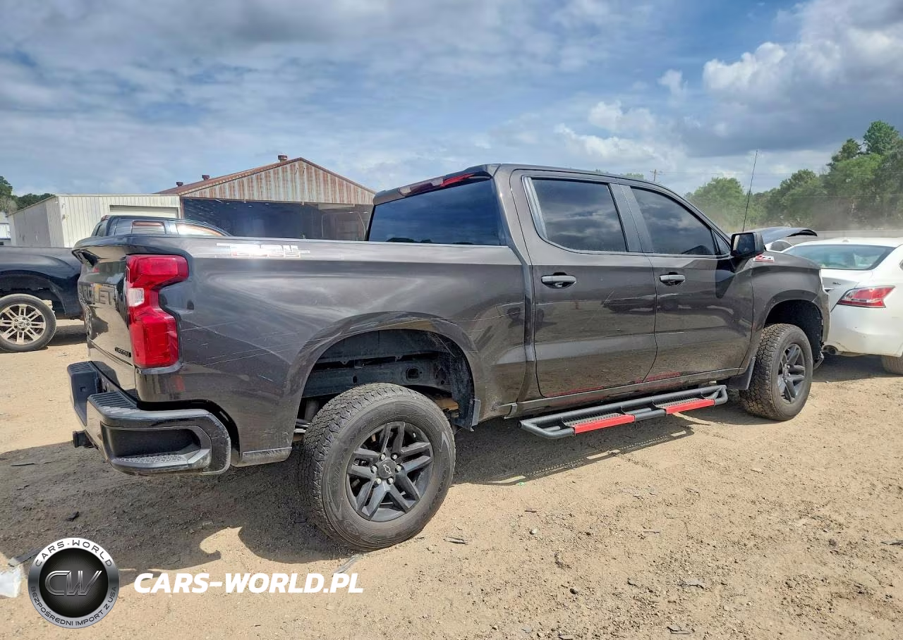 2021 Chevrolet Silverado K1500 Trail Boss Custom VIN:1GCPYCEF3MZ344915 - 3