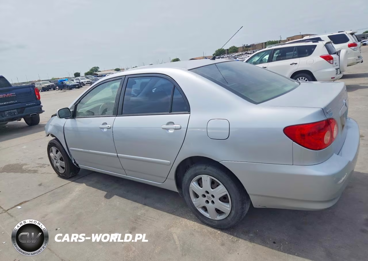 2005 Toyota Corolla Le VIN:1NXBR32E35Z458412 - 2