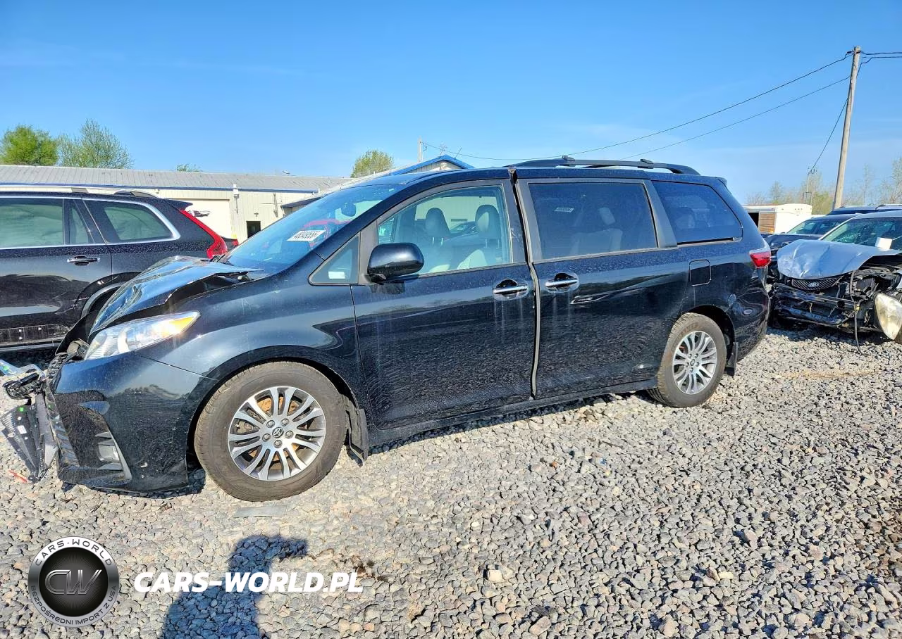 2020 Toyota Sienna Xle Premium 8-Passenger – zdjęcie 1 z 13