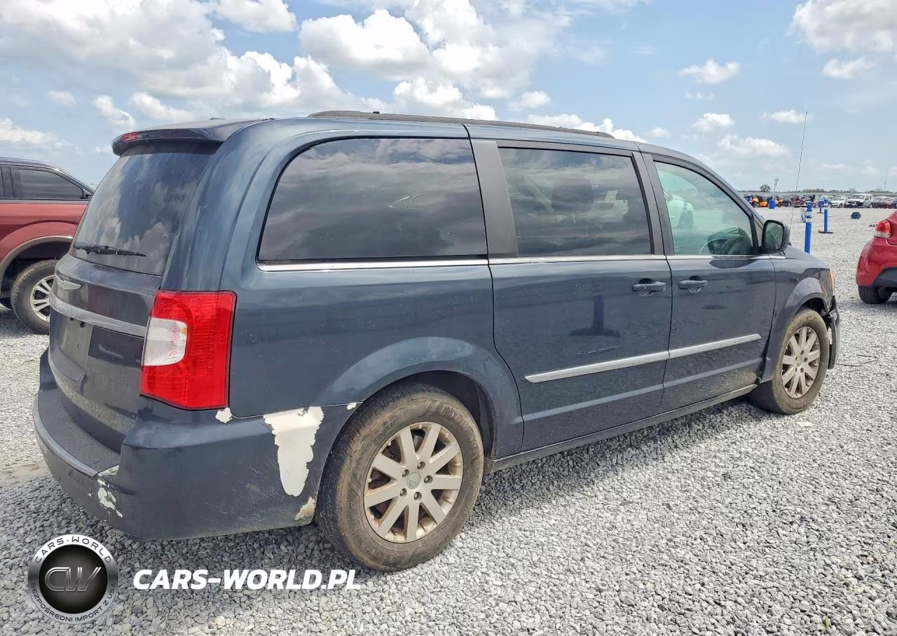 2014 Chrysler Town & Country Touring VIN:2C4RC1BG5ER441747 - 3