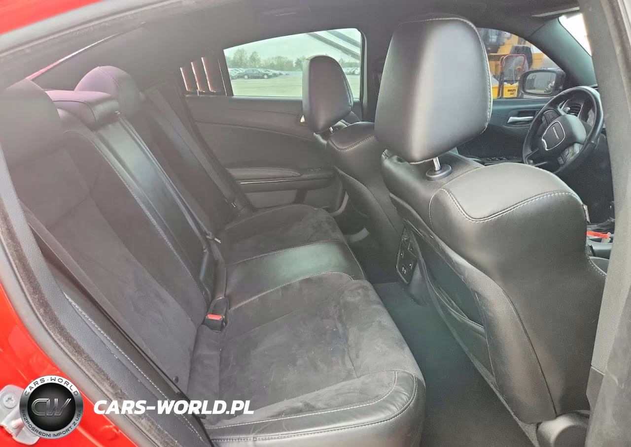 2019 Dodge Charger R VIN:2C3CDXCT2KH593427 - 10
