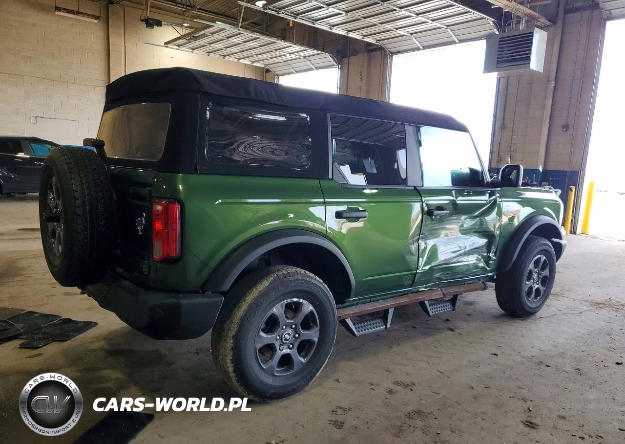 2023 Ford Bronco Base VIN:1FMEE5BPXPLB60664 - 3