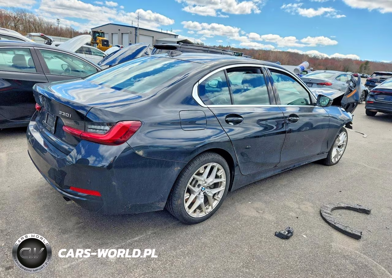 2026 BMW 330Xi VIN:3MW89CW02T8F93384 - 3