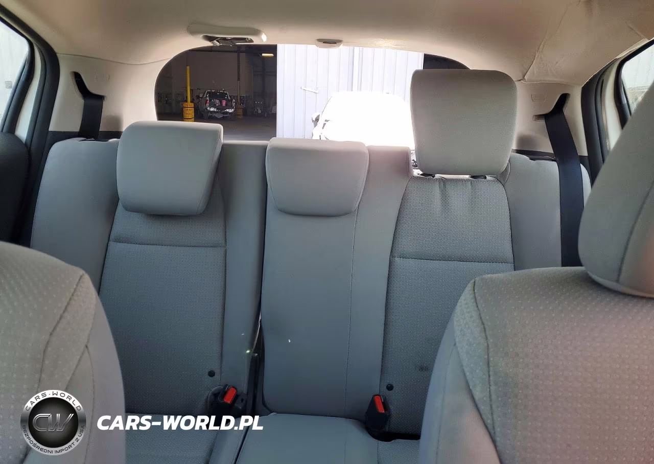 2022 Honda Hr-V Lx VIN:3CZRU6H33NM765358 - 10