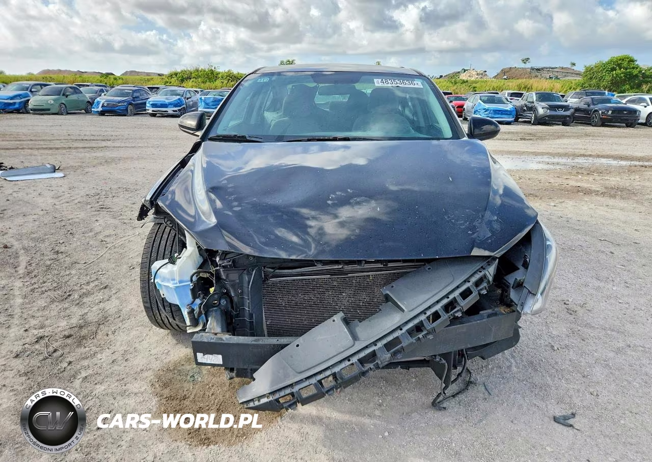 2018 Hyundai Elantra Sel VIN:5NPD84LF0JH366577 - 5