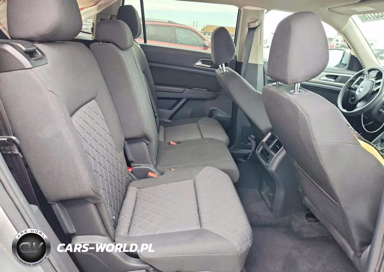 2018 Volkswagen Atlas S VIN:1V2AR2CA0JC516013 - 10