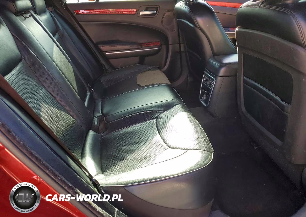 2014 Chrysler 300C VIN:2C3CCAEGXEH125322 - 10