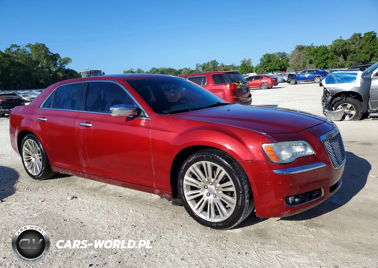 2014 Chrysler 300C VIN:2C3CCAEGXEH125322 - 4