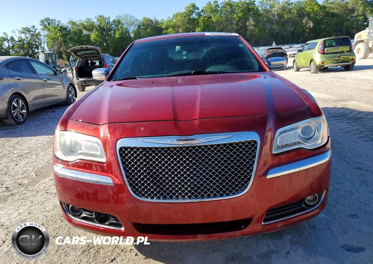 2014 Chrysler 300C VIN:2C3CCAEGXEH125322 - 5