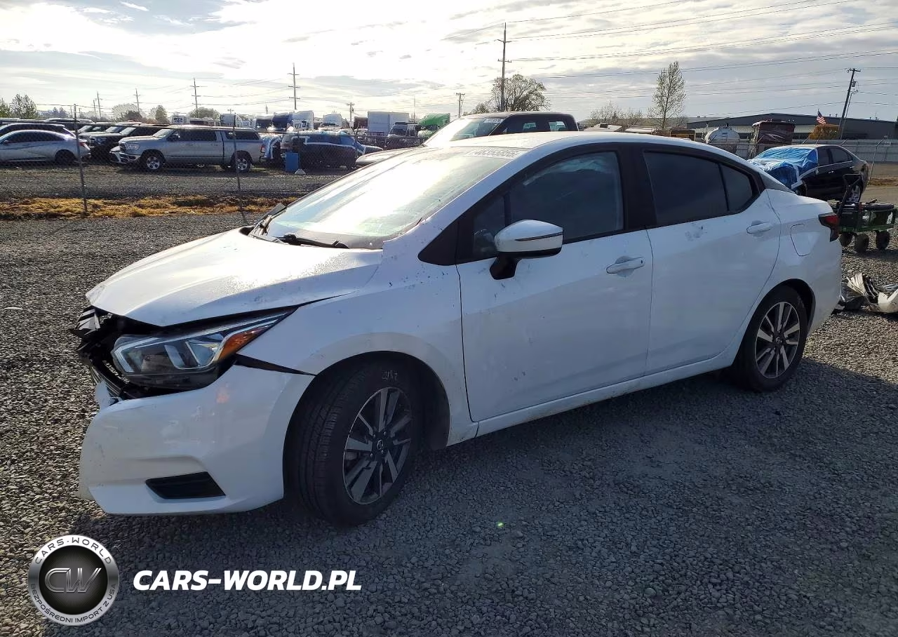 2020 Nissan Versa Sv
