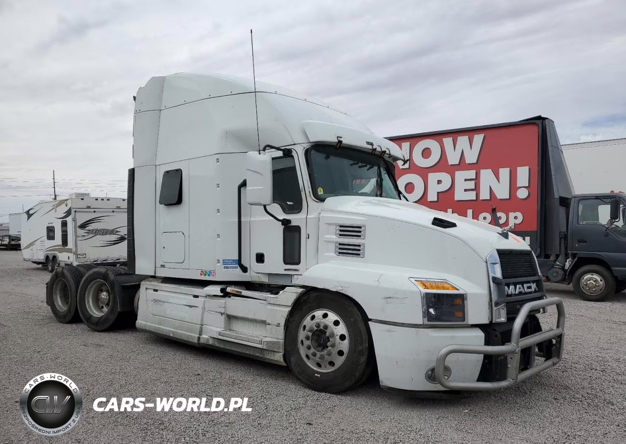 2022 Mack Anthem Semi Truck