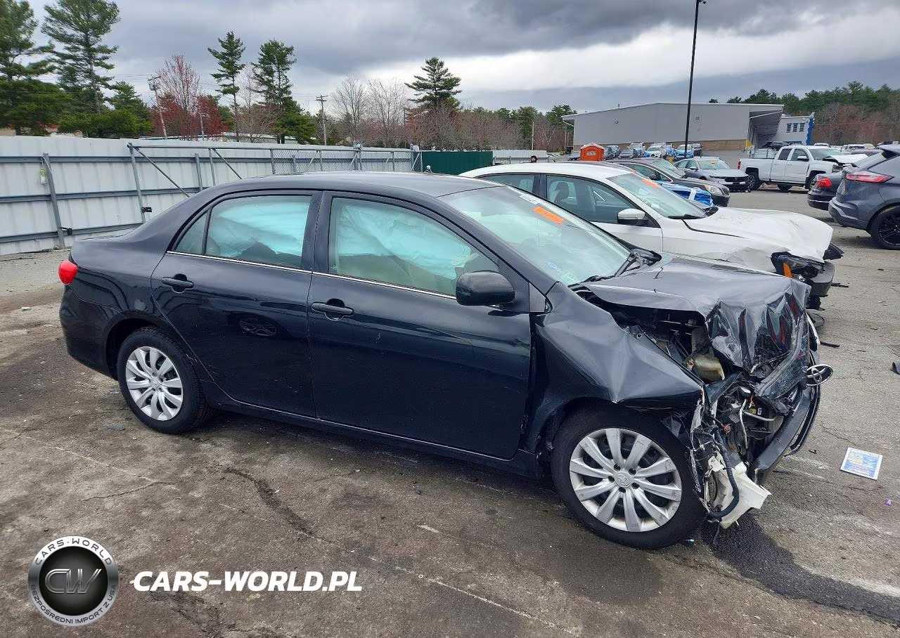 2013 Toyota Corolla Le VIN:2T1BU4EE8DC109469 - 4