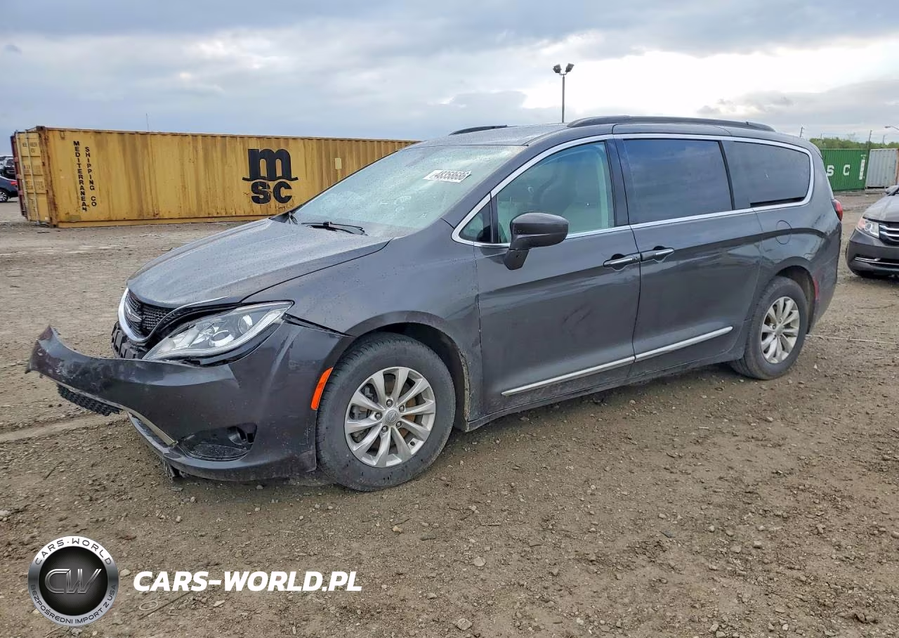 2017 Chrysler Pacifica Touring L