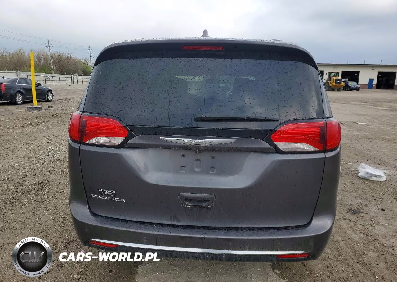 2017 Chrysler Pacifica Touring L VIN:2C4RC1BG2HR505442 - 6