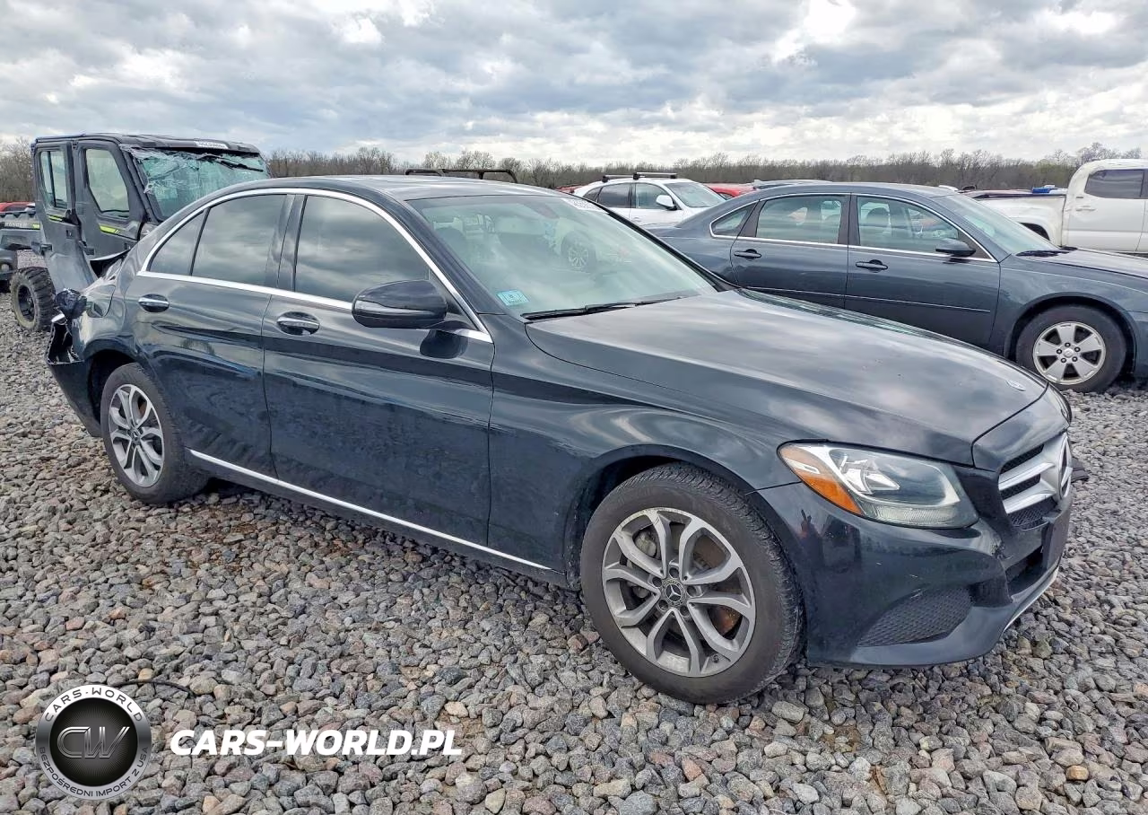2018 Mercedes-Benz C 300 4Matic VIN:55SWF4KB8JU245418 - 4