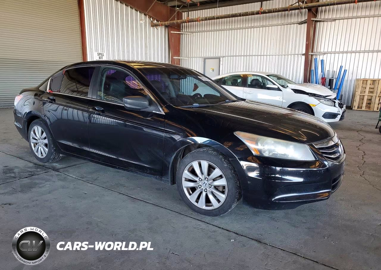 2011 Honda Accord Exl VIN:1HGCP2F81BA096205 - 4
