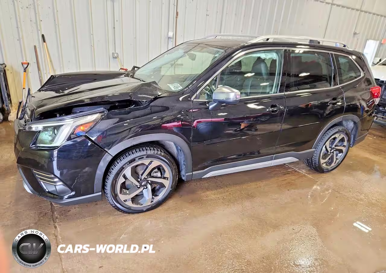 2023 Subaru Forester Touring