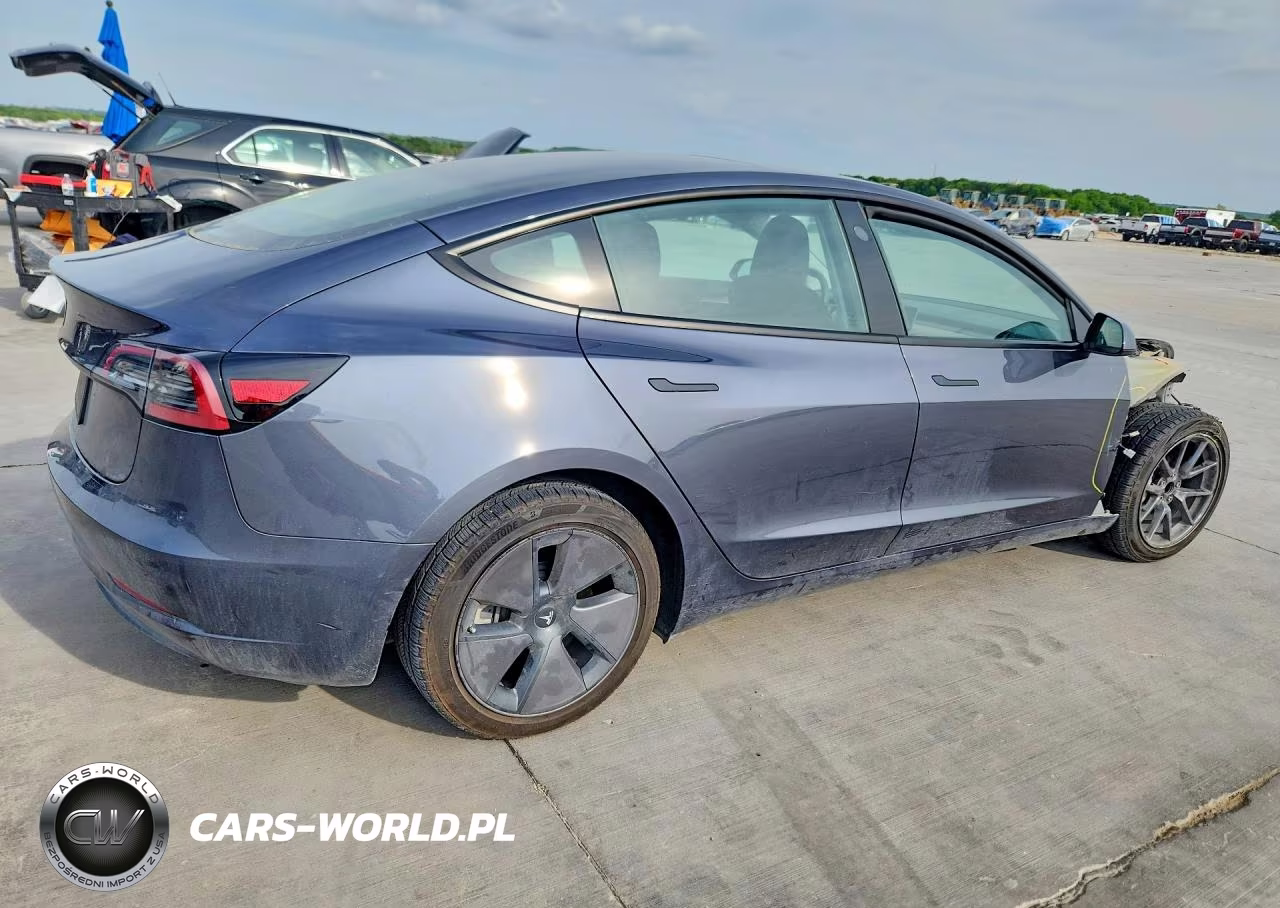 2023 Tesla Model 3 VIN:5YJ3E1EA0PF645670 - 3