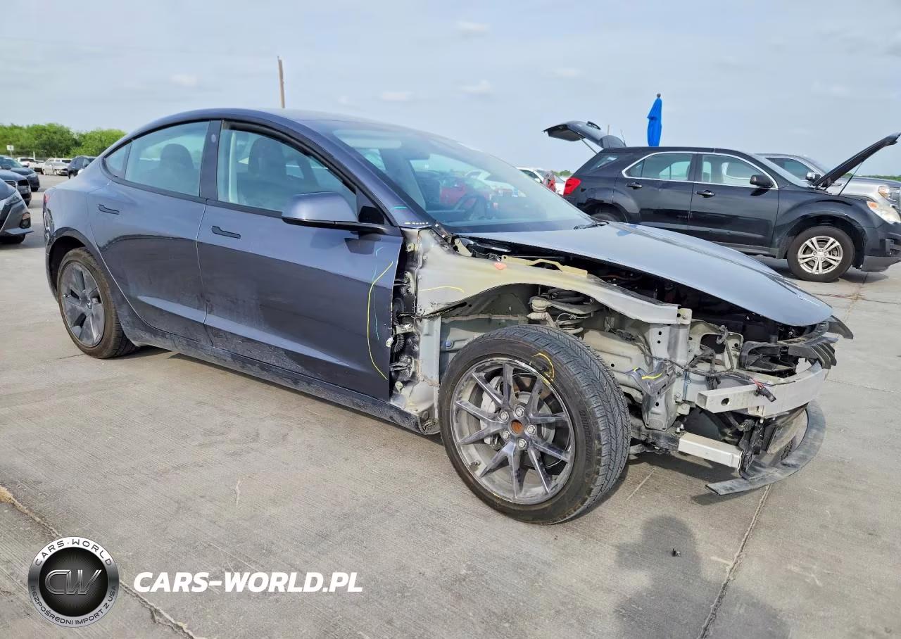 2023 Tesla Model 3 VIN:5YJ3E1EA0PF645670 - 4
