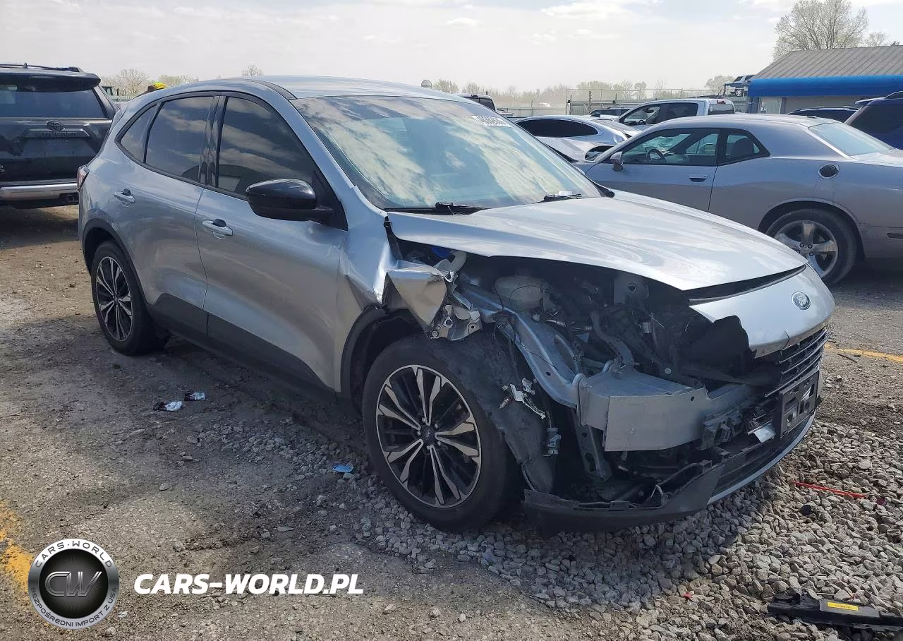 2021 Ford Escape Se VIN:1FMCU0G69MUA32404 - 4