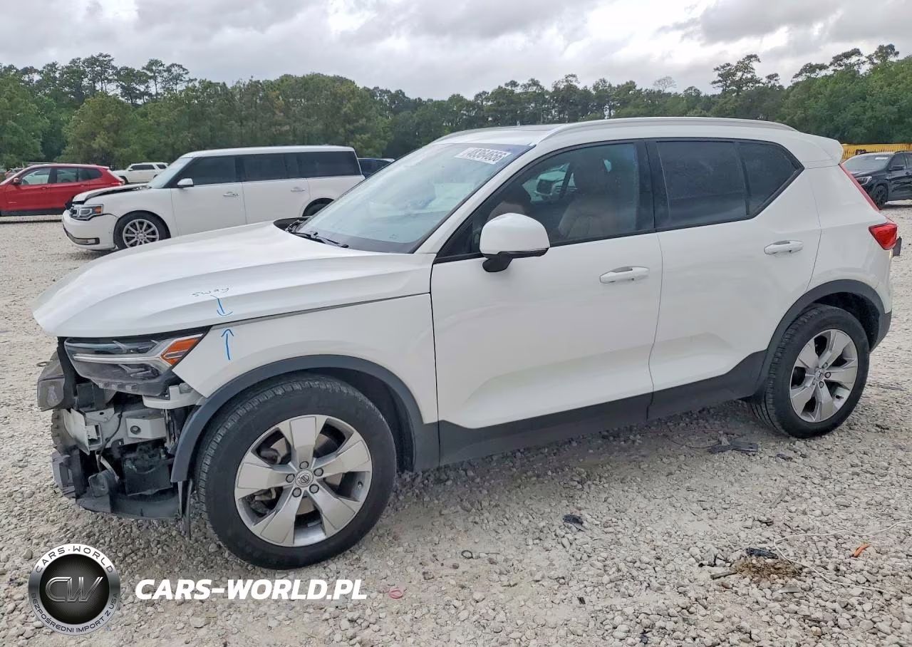 2019 Volvo Xc40 T5 Momentum