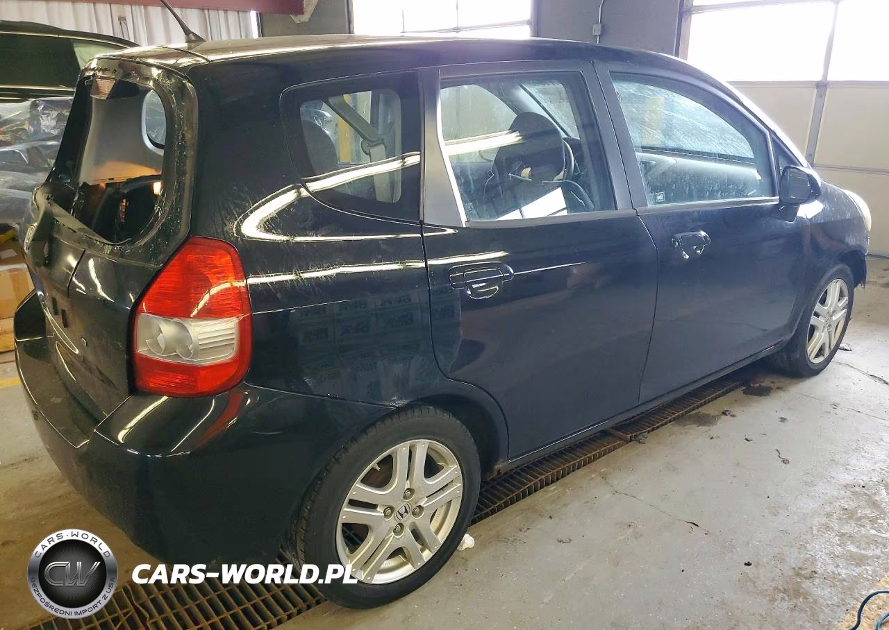 2008 Honda Fit VIN:JHMGD38448S035893 - 3