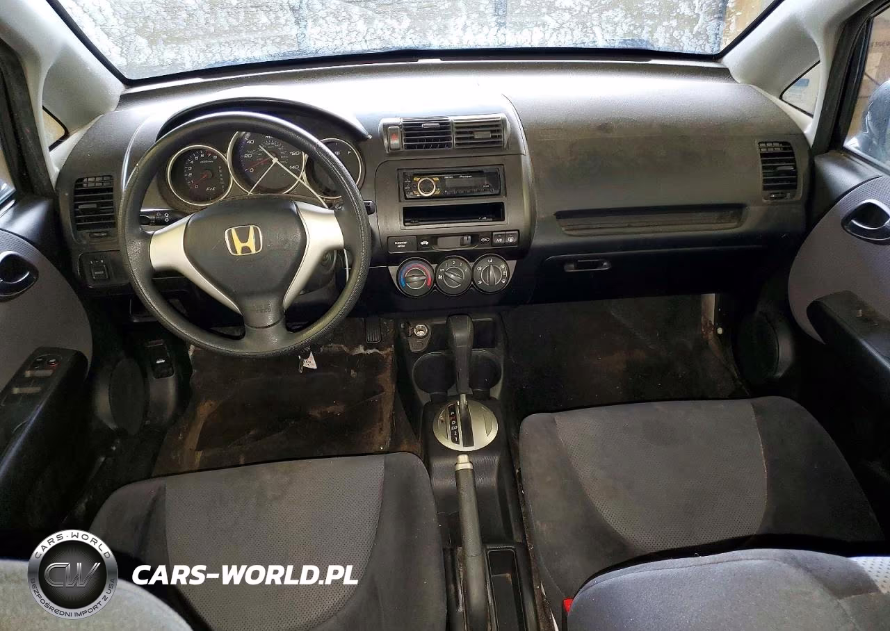2008 Honda Fit VIN:JHMGD38448S035893 - 8