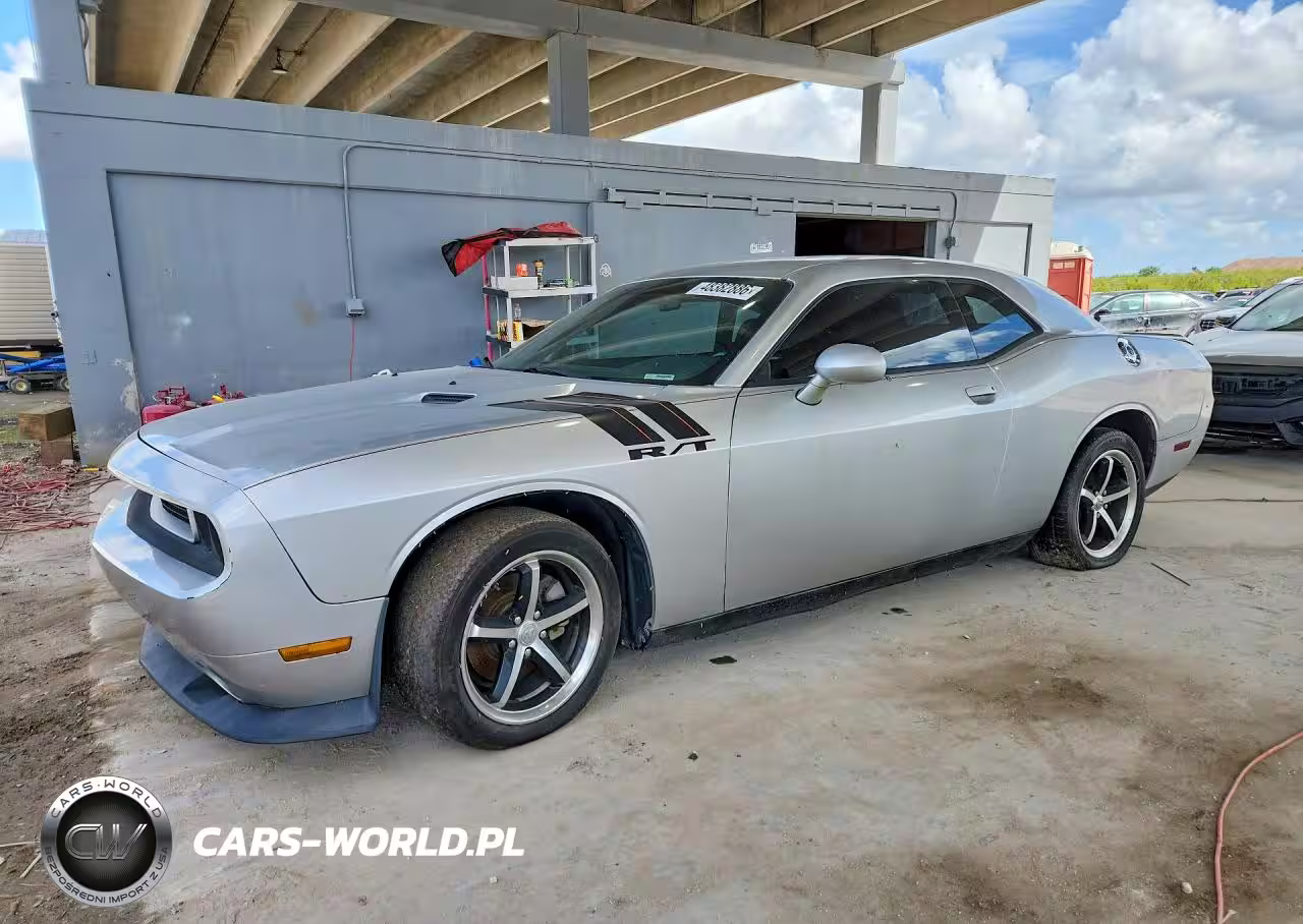 2012 Dodge Challenger Sxt