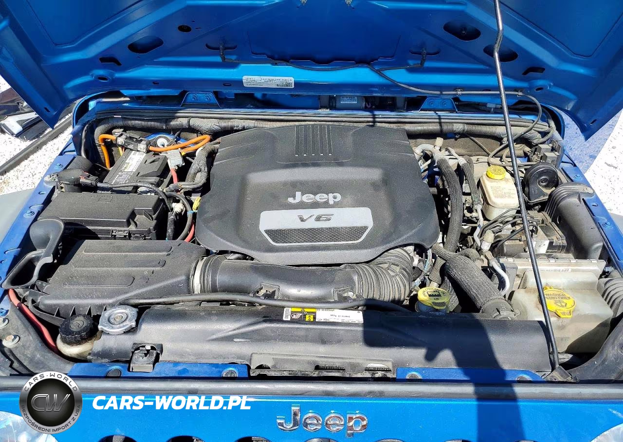 2015 Jeep Wrangler Unlimited Sport VIN:1C4BJWDGXFL638330 - 11