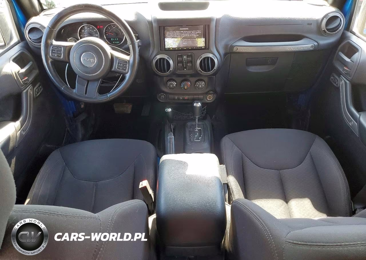 2015 Jeep Wrangler Unlimited Sport VIN:1C4BJWDGXFL638330 - 8