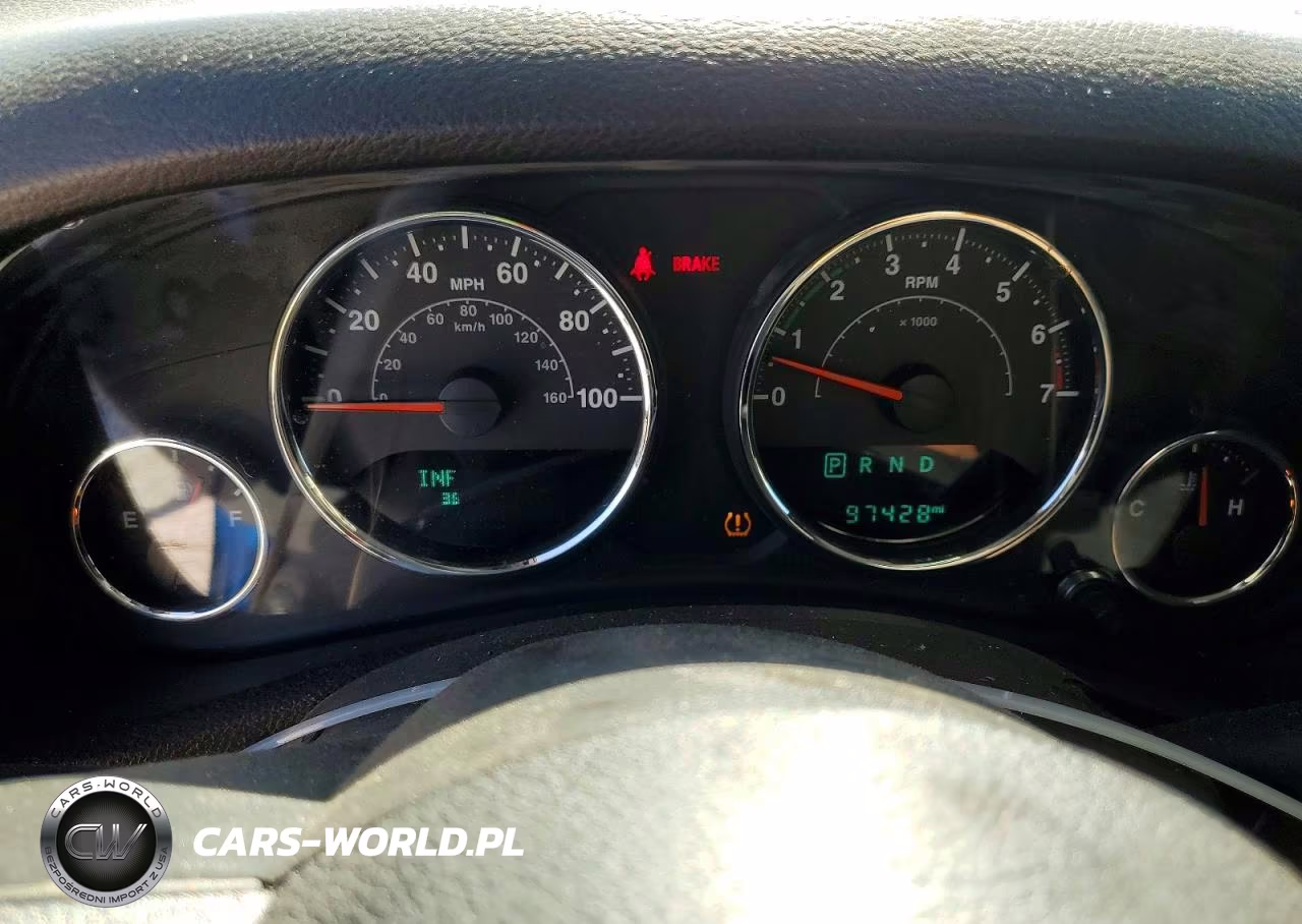 2015 Jeep Wrangler Unlimited Sport VIN:1C4BJWDGXFL638330 - 9